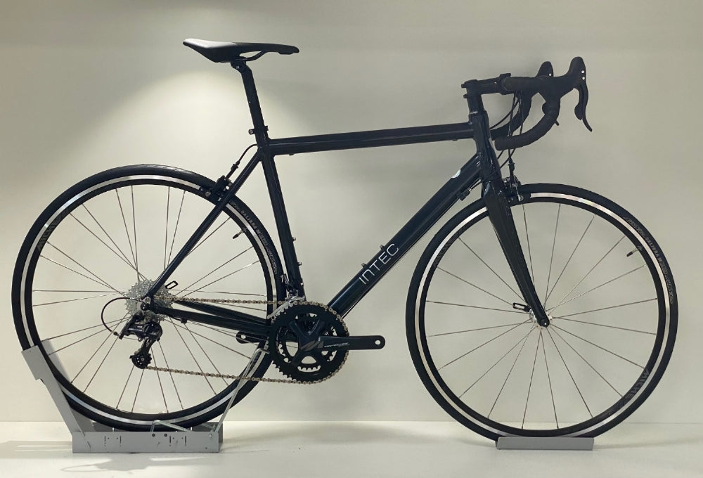 Intec F01 Rennrad Campagnolo Centaur schwarz XL (60 cm)